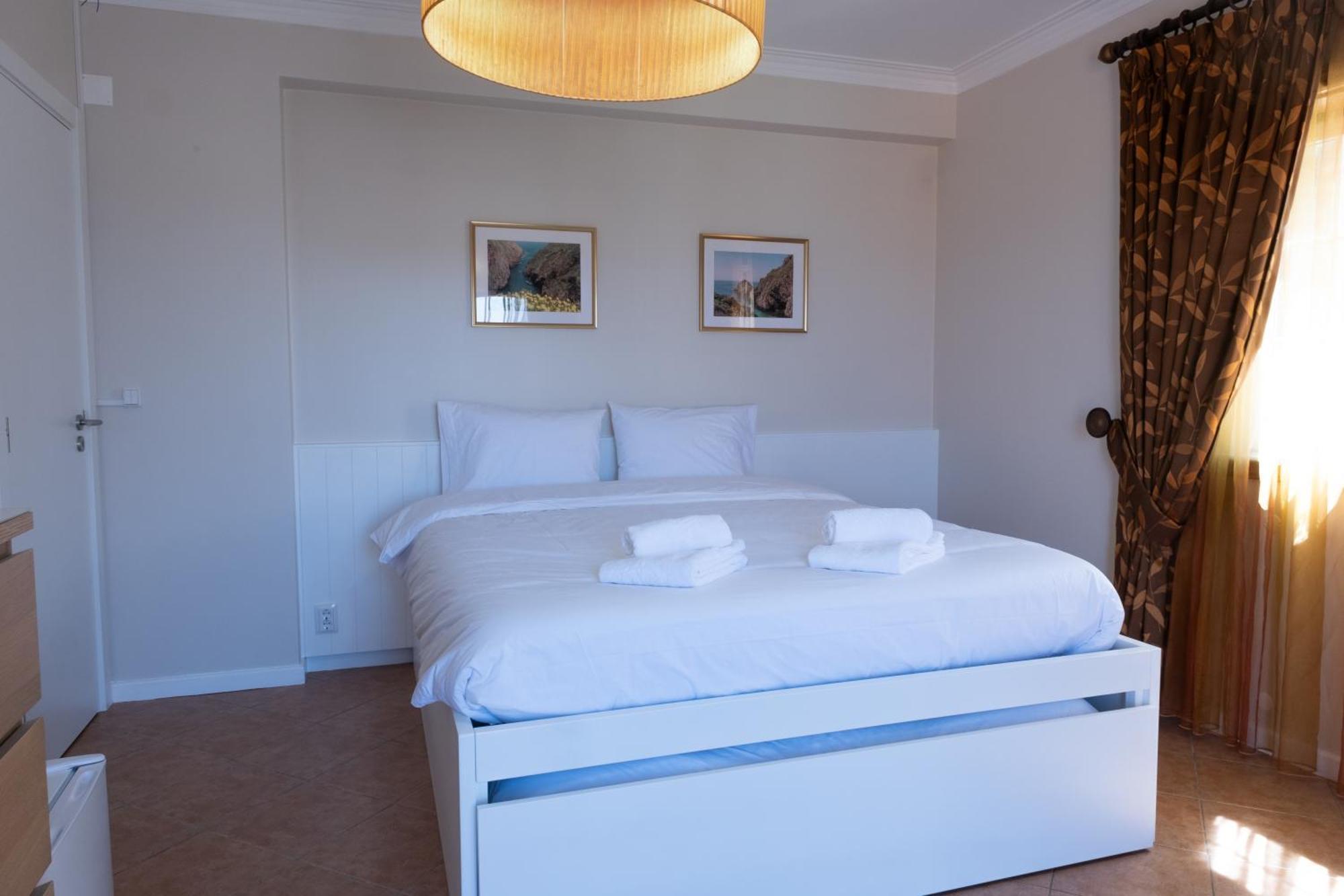 Berlenga Beach House Praia da Lourinha ภายนอก รูปภาพ